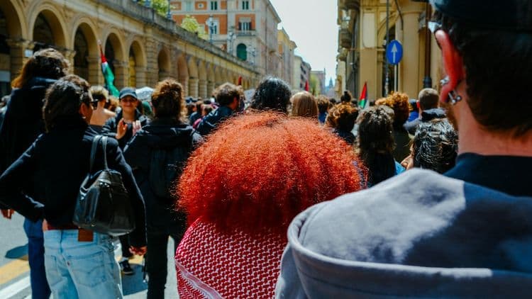 Yuv Smart Hair Colour Secures £9m Series A Funding