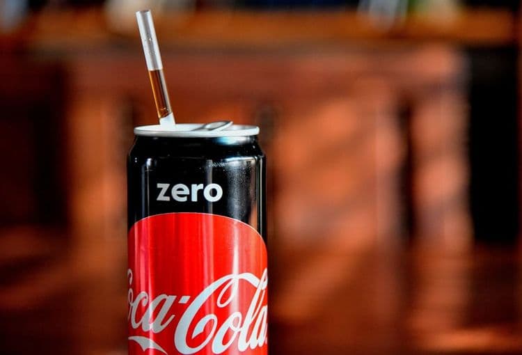 Home Salon Design Inspired by Diet Coke Can