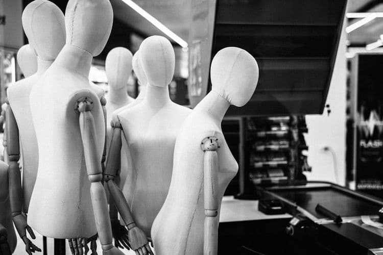Beauty Sector Sees Retail, Investment, Supply Chain Merging