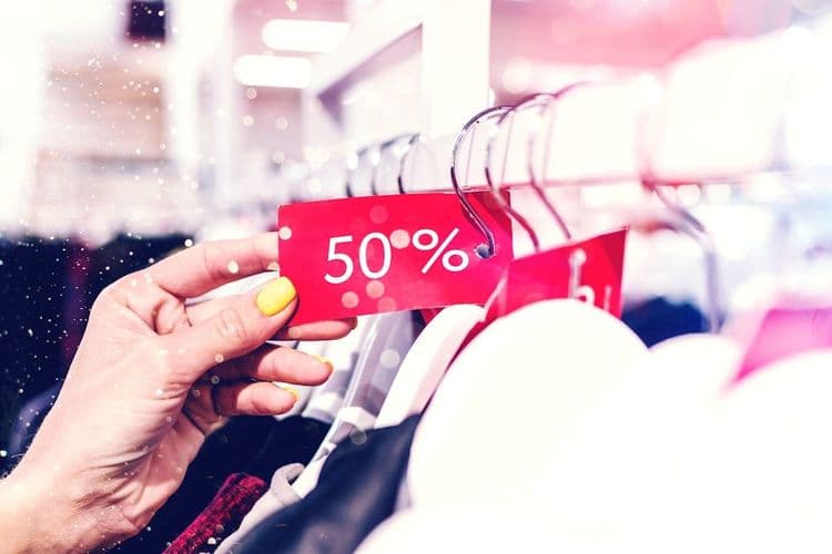 How to Raise Beauty Service Prices Without Losing Your Clients