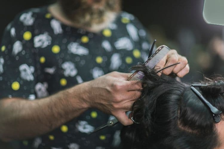Why Expert Consultations Trump Hair Colour Trends