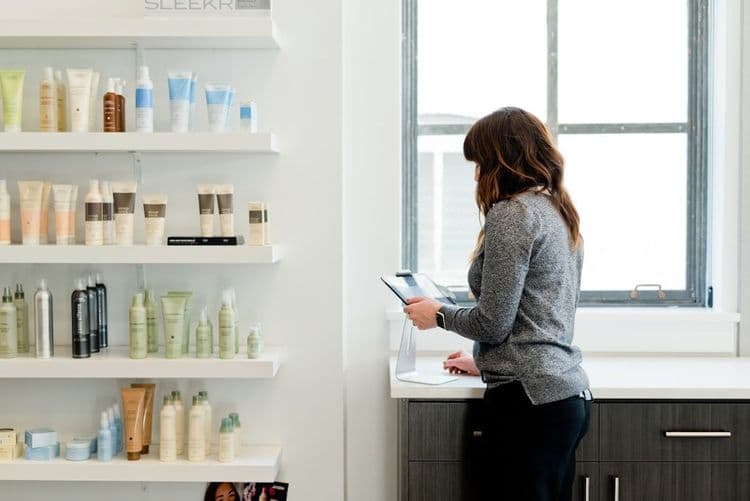 Why Switching to Biodegradable Salon Supplies Now Makes Sense