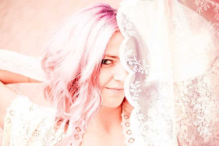 Charlotte Paints Hair: Bold Design Challenges Salon Norms