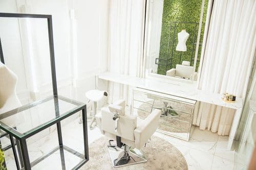 Shu Uemura AI Smart Mirror: What it Means for Salon Consults