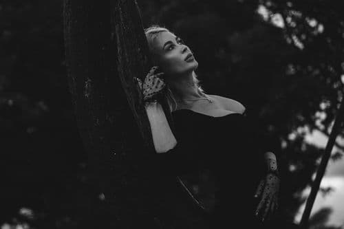 Margot Robbie's Bob Sparks 750% Search Surge for Short Hair