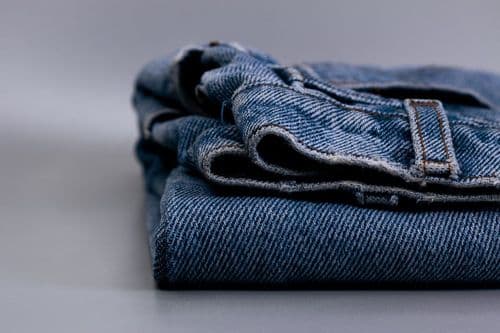 New Sustainable Workwear Targets Salon Bleach & Stain Damage